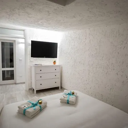 Apartment Rooftop