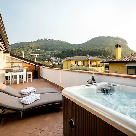 Rooftop Garda (Verona)